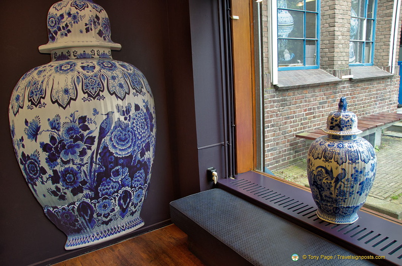 delft_pottery_AJP1117.jpg